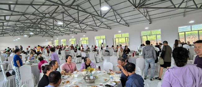 1754275778918027.jpg 39,苏人牧场大餐厅.jpg