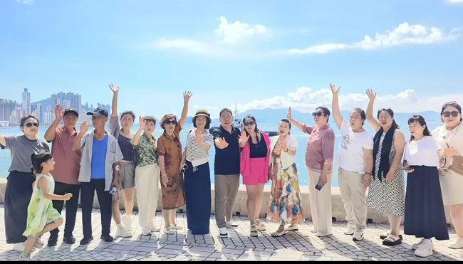 1758013468857176.jpg 21香港星光大道 (1).jpg